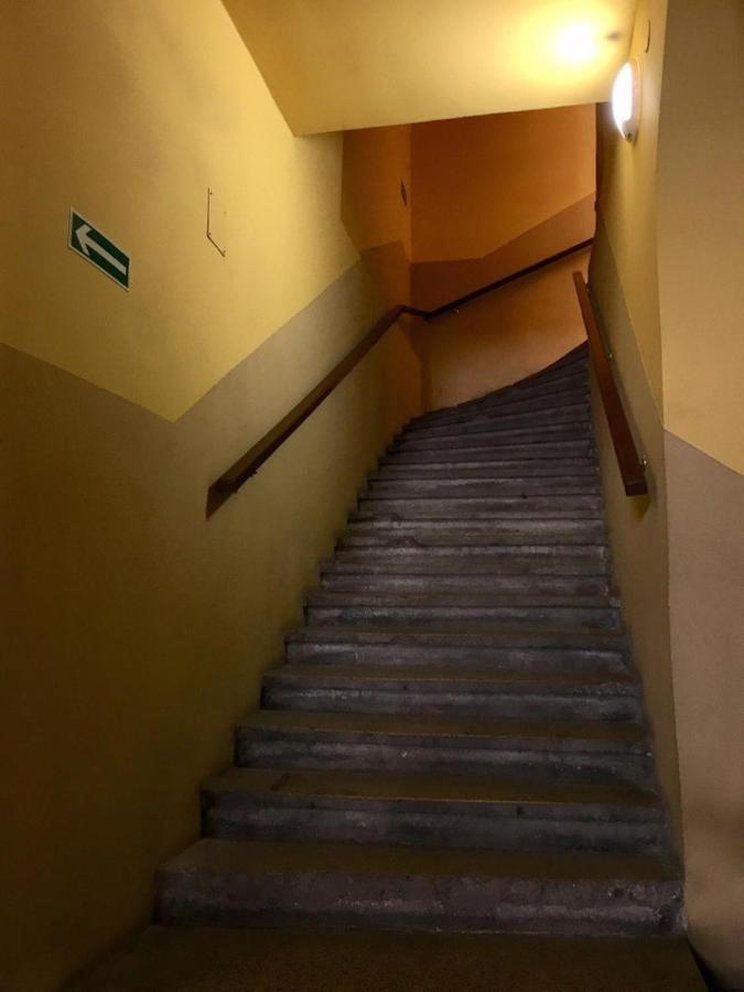 Real Vip Hostel คราคูฟ ภายนอก รูปภาพ
