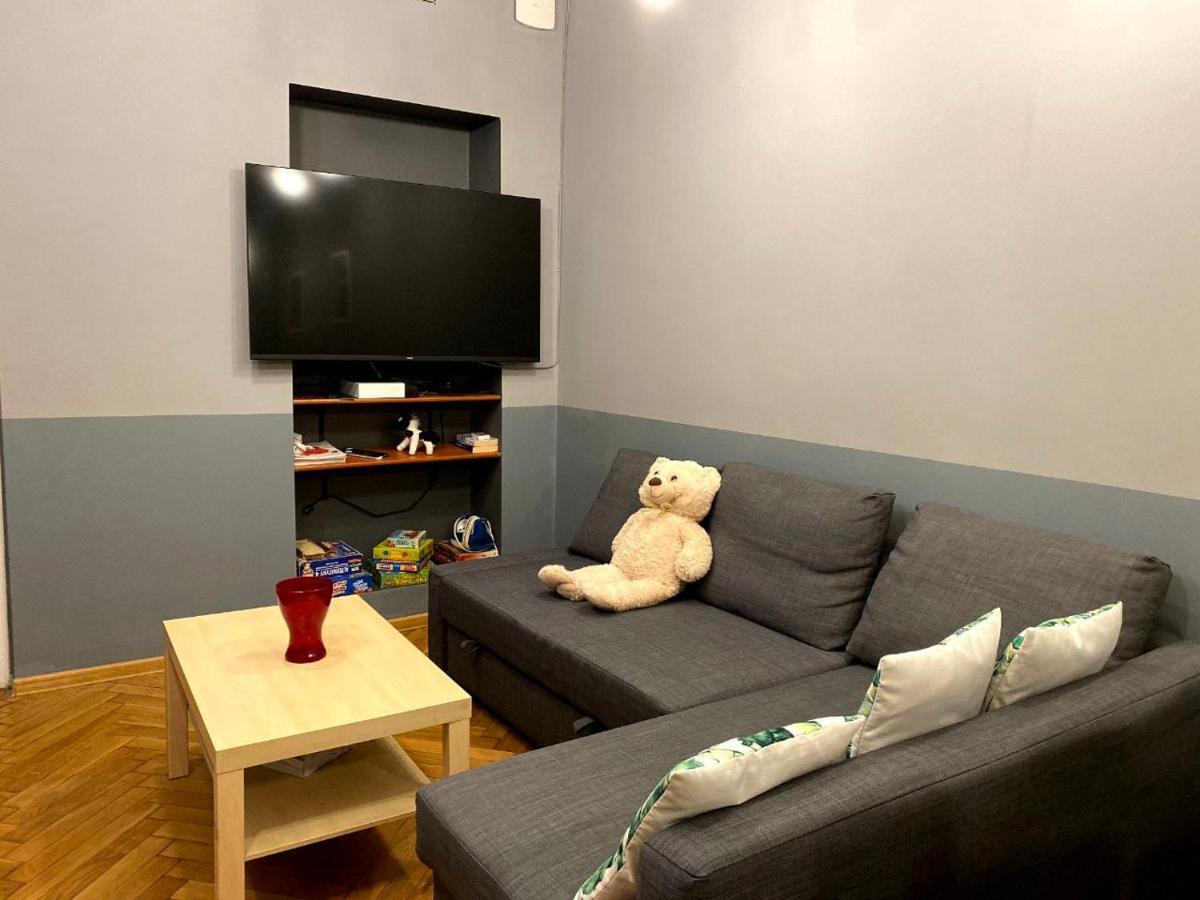Real Vip Hostel คราคูฟ ภายนอก รูปภาพ
