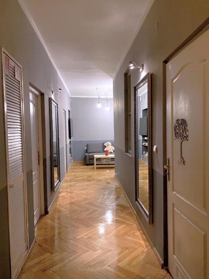 Real Vip Hostel คราคูฟ ภายนอก รูปภาพ